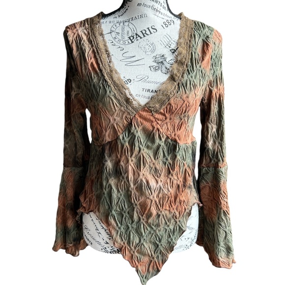 Romwe Fairycore Tie Dye Lettuce Trim asymmetrical Hanky Hem Tee Sz L - Picture 1 of 7